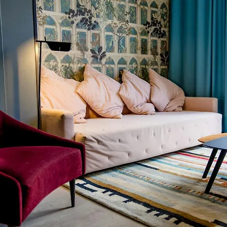 Motel One Madrid-Plaza De Espana-3